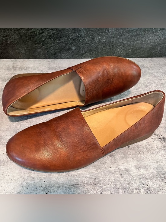 Dansko Shoes - Dansko Larisa Slip On Flats, 41 (11-11.5), Saddle Milled Brown, EUC